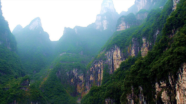 張家界國(guó)家森林公園、鳳凰古城純玩兩晚三日游